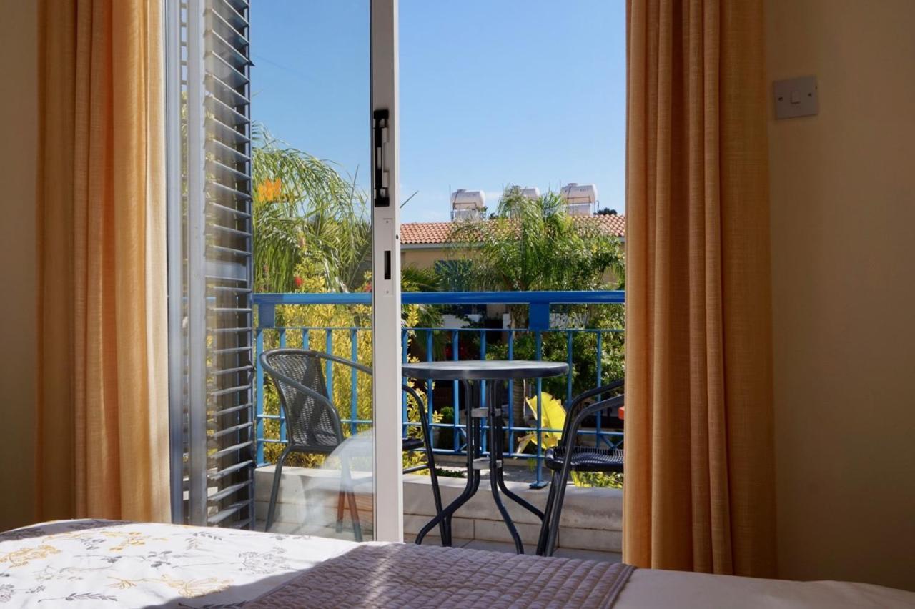 Villa Ilios In Kato Paphos Exteriör bild